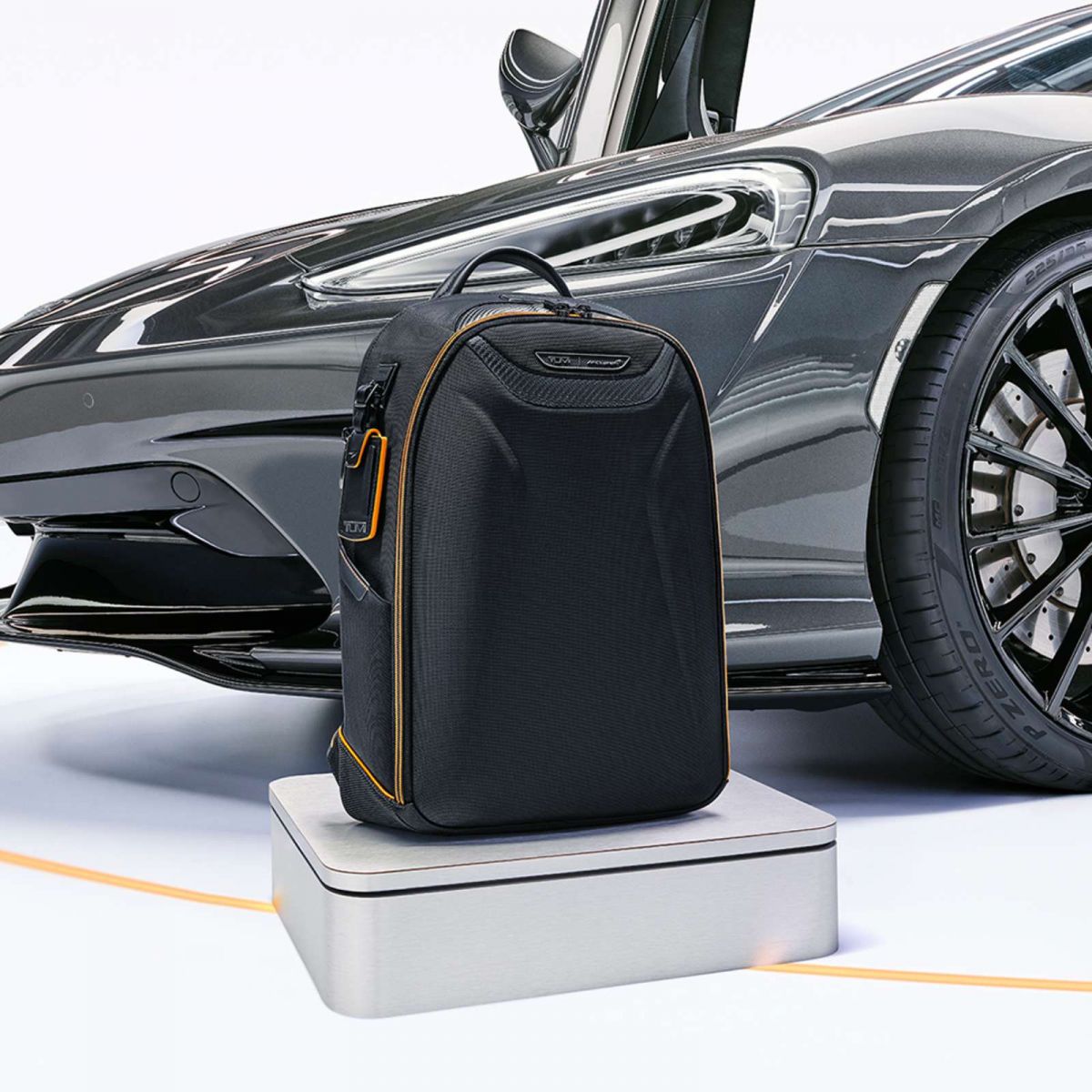 TUMI, McLaren, BST mới