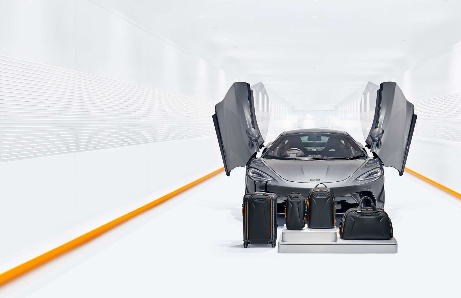 TUMI, McLaren, BST mới