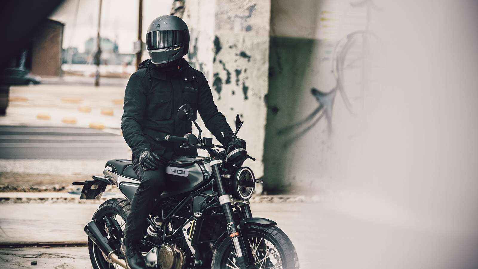 Husqvarna Motorcycles, Husqvarna Svartpilen 200, Svartpilen 401 2021, Vitpilen 401 2021, Al Naboodah Việt Nam