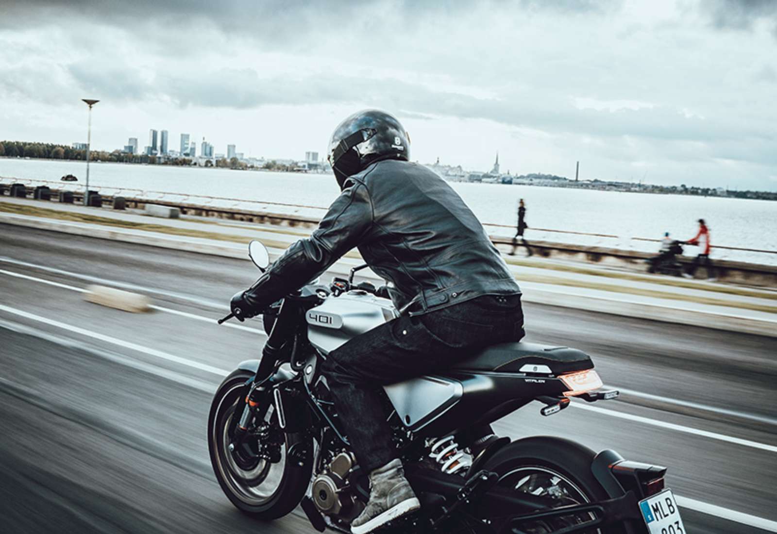 Husqvarna Motorcycles, Husqvarna Svartpilen 200, Svartpilen 401 2021, Vitpilen 401 2021, Al Naboodah Việt Nam