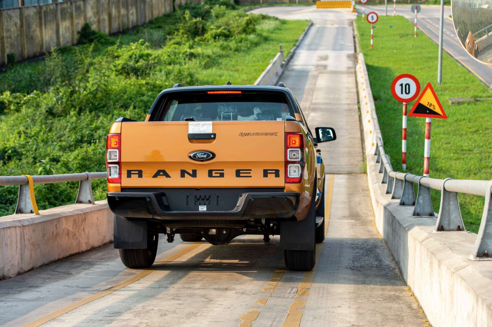 Ford, Ford Everest, Ford Ranger