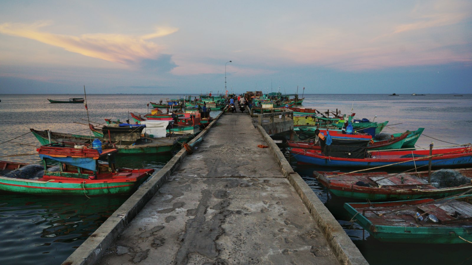 Làng chài, Quảng Ninh, Phú Quốc, Lăng Cô, Nha Trang