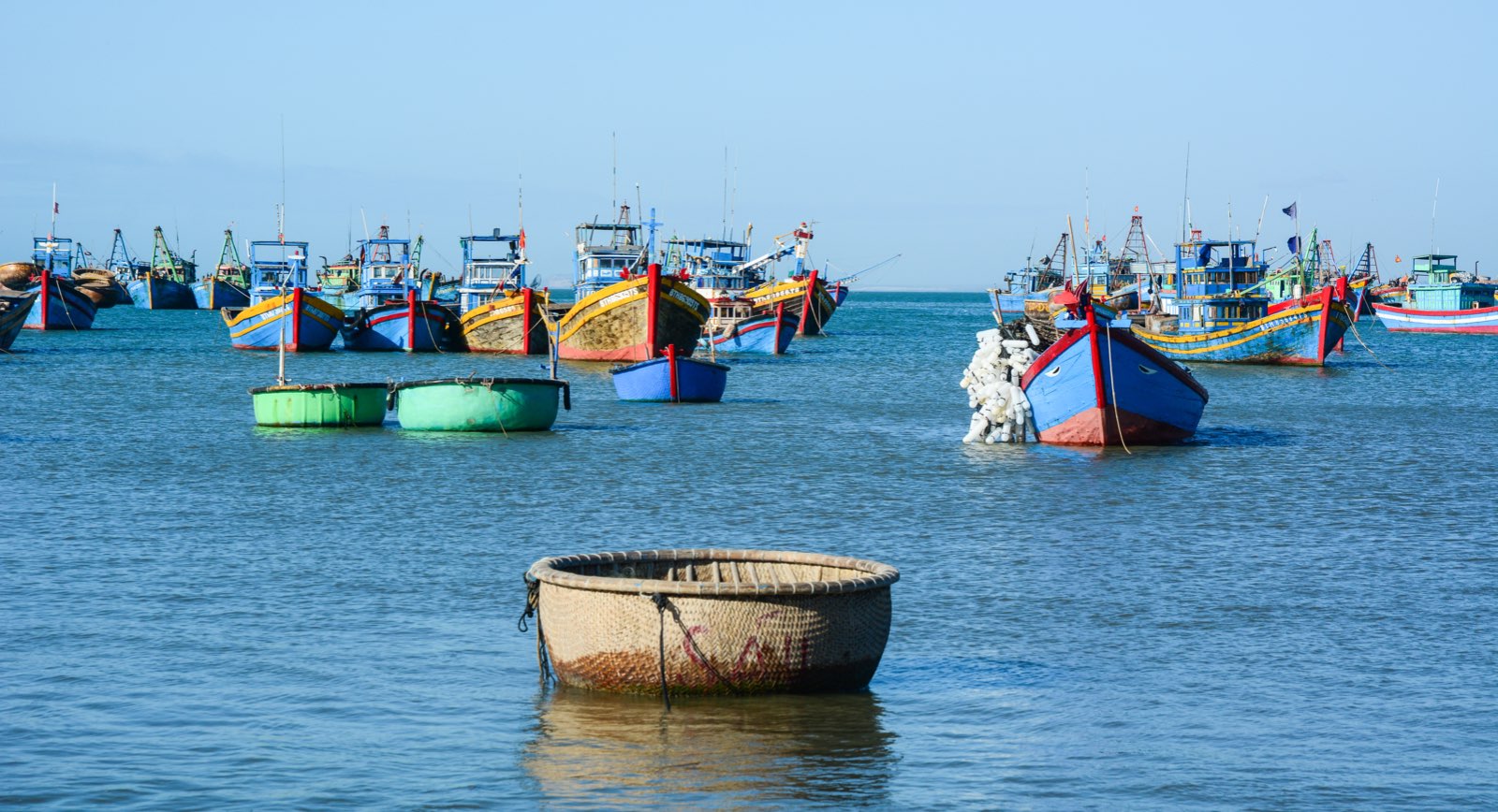 Làng chài, Quảng Ninh, Phú Quốc, Lăng Cô, Nha Trang