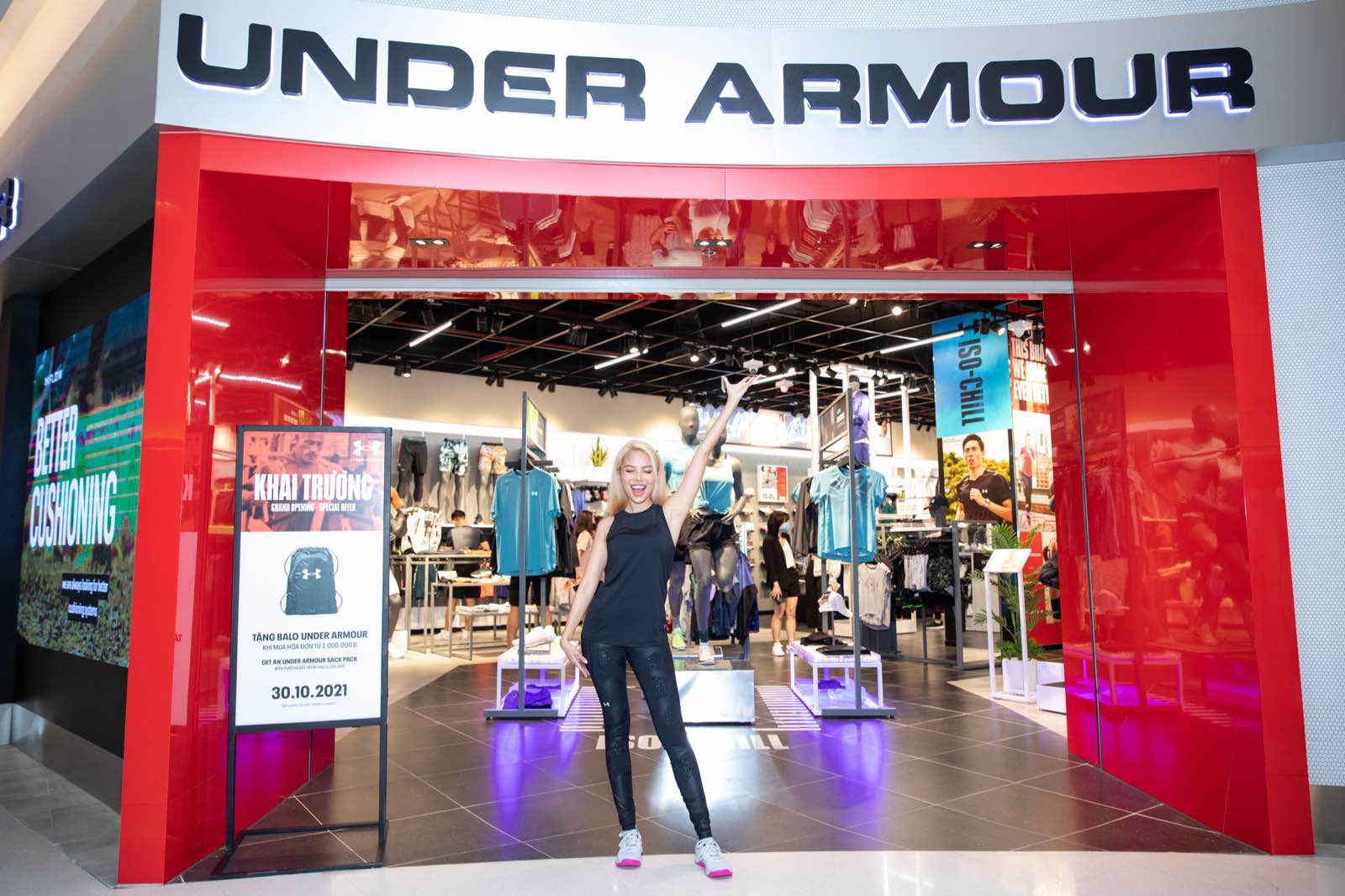 under amour, trang phục thể thao, cửa hàng under amour