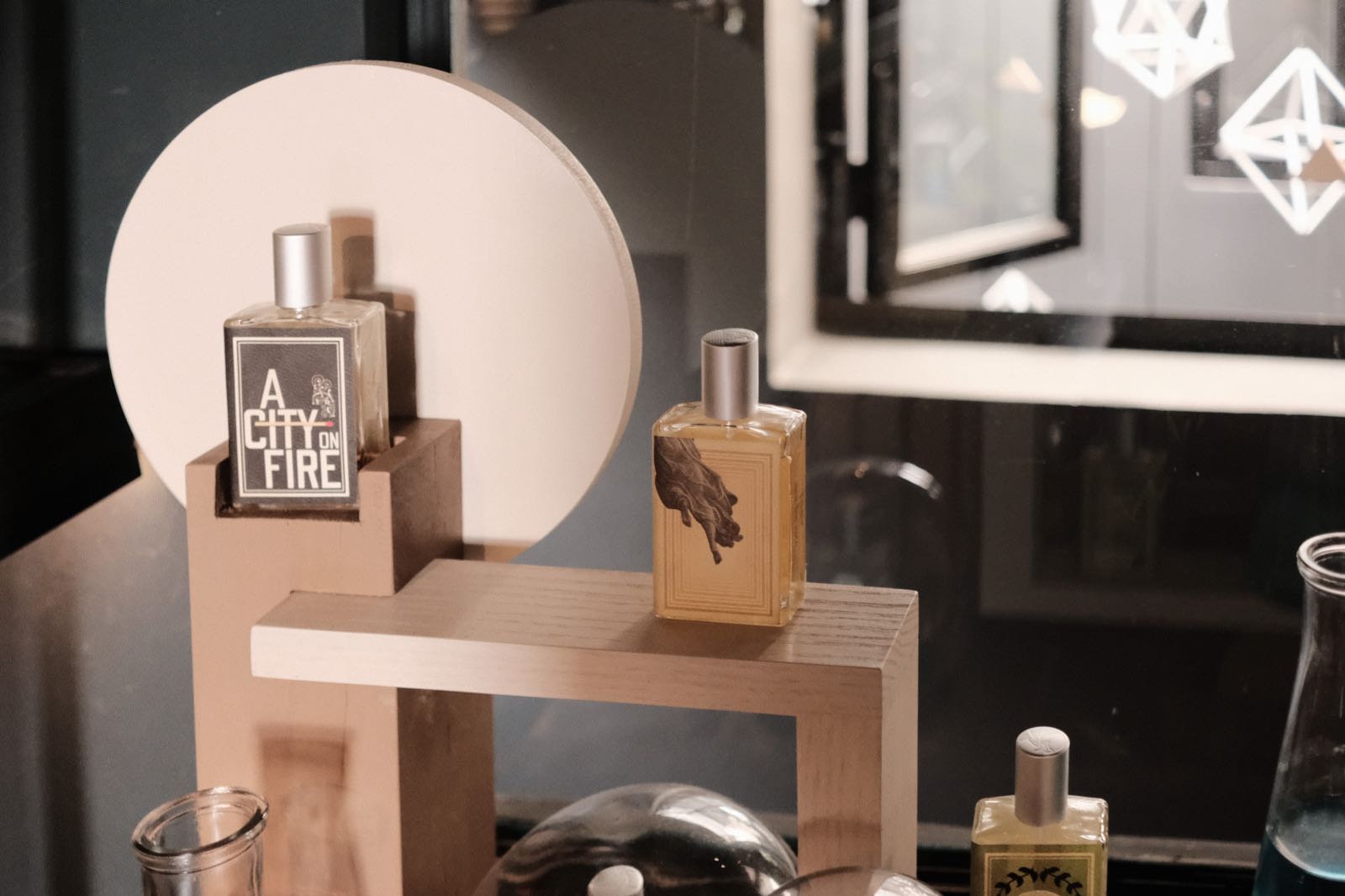du bar, concept bar, nước hoa niche, cocktail