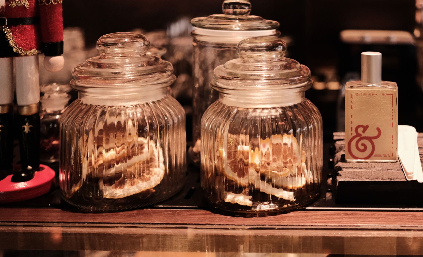 du bar, concept bar, nước hoa niche, cocktail