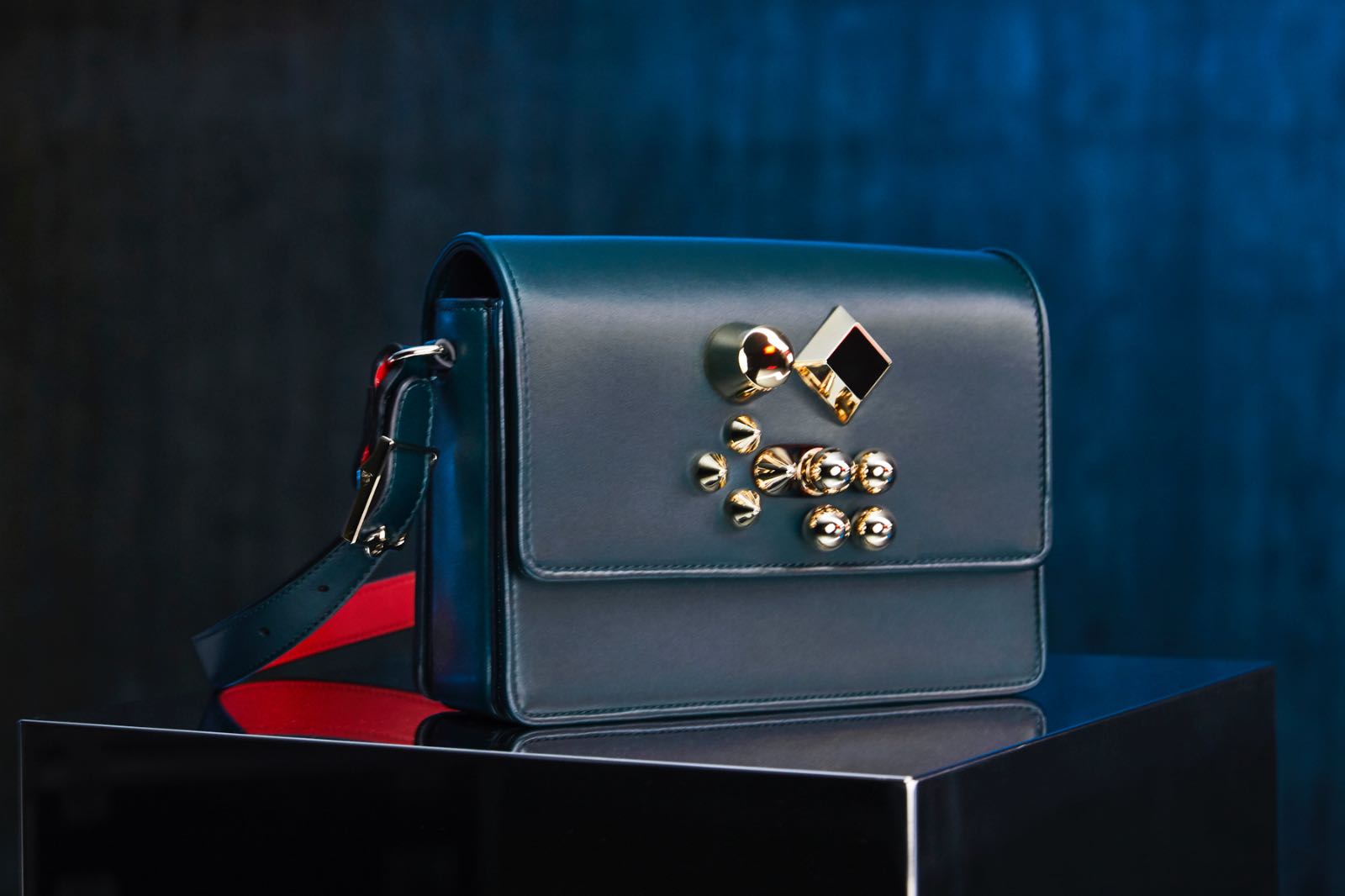 Christian Louboutin, loubi show, bộ sưu tập thu đông 2022, bộ sưu tập thu đông