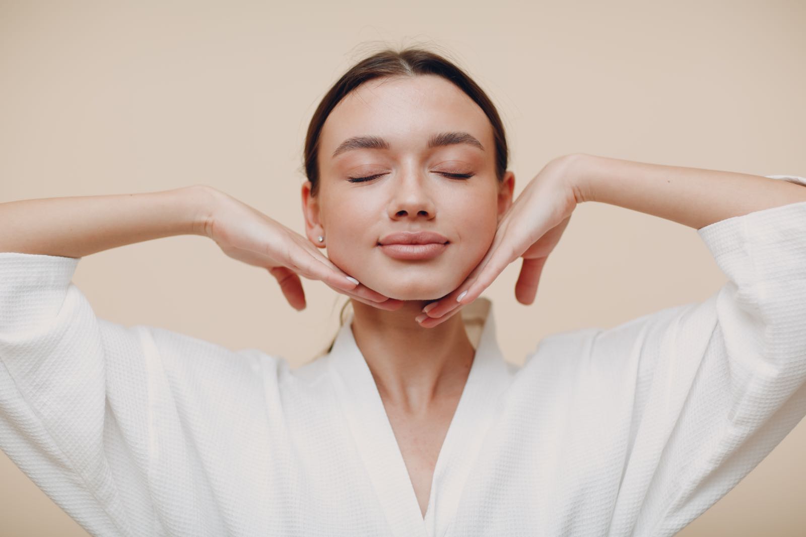 face yoga, bí quyết làm đẹp, gương mặt thon gọn
