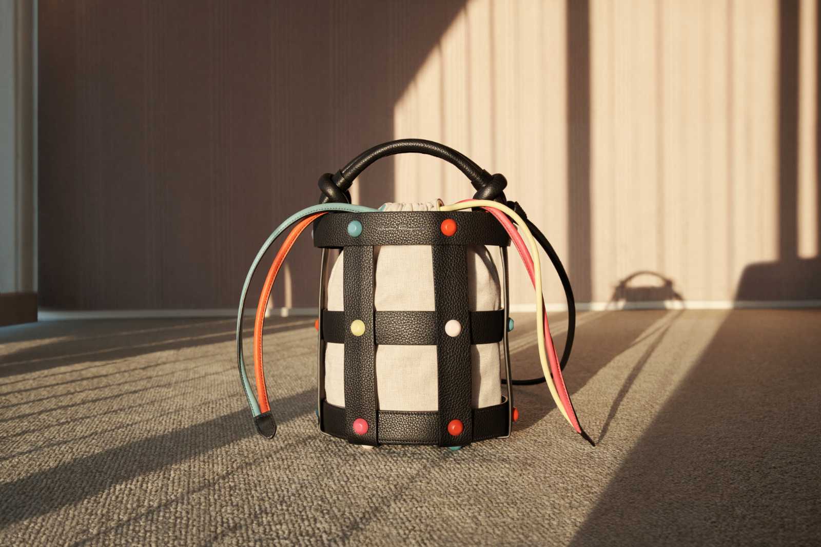 Ferragamo Cage Bag, túi xách, xuân hè 2022, Ferragamo,