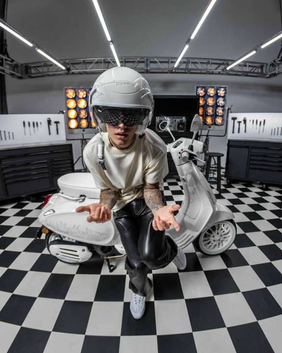 Vespa, Justin Bieber, Justin Bieber x Vespa, Justin Vespa limited edition, Vespa scooter