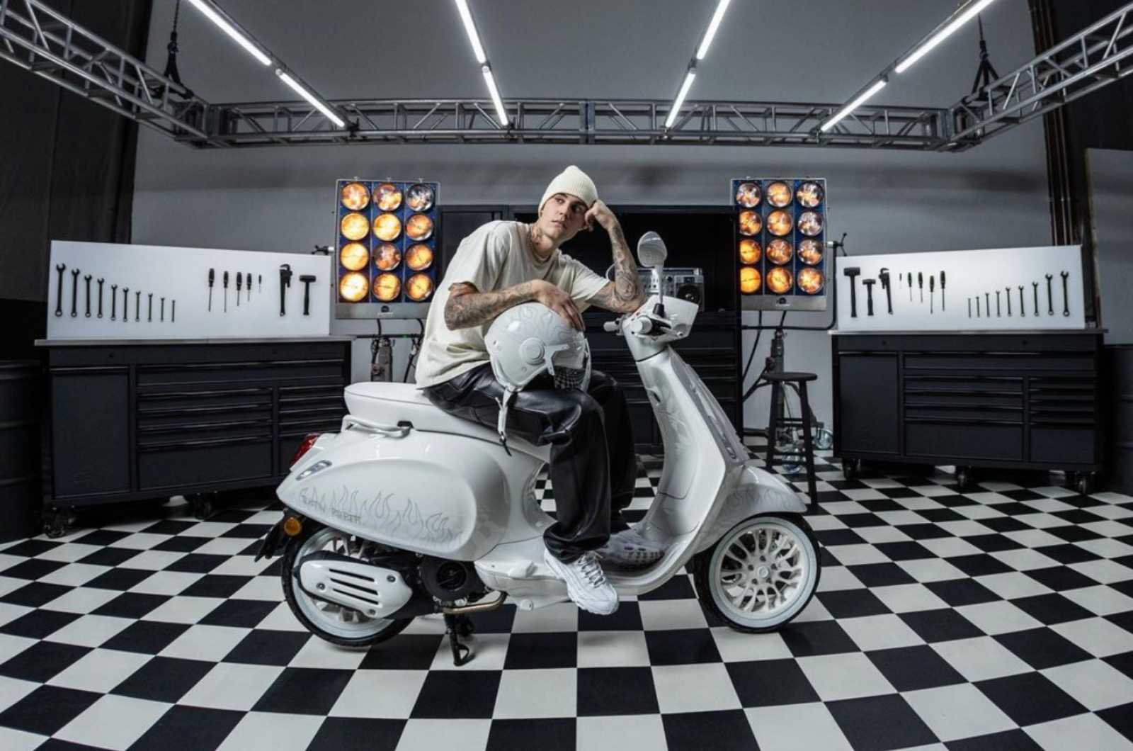 Vespa, Justin Bieber, Justin Bieber x Vespa, Justin Vespa limited edition, Vespa scooter