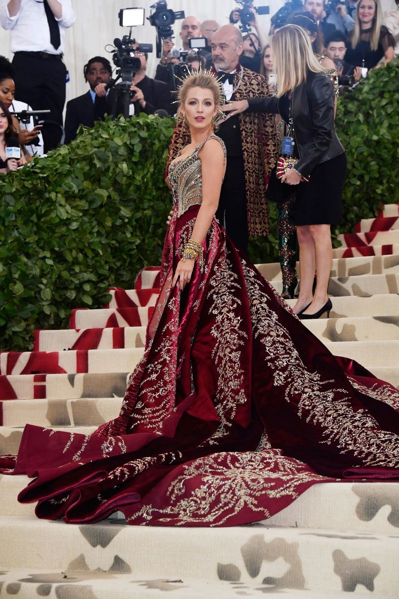 met gala 2022, met gala, sự kiện thời trang, thảm đỏ met gala, gilded glamour