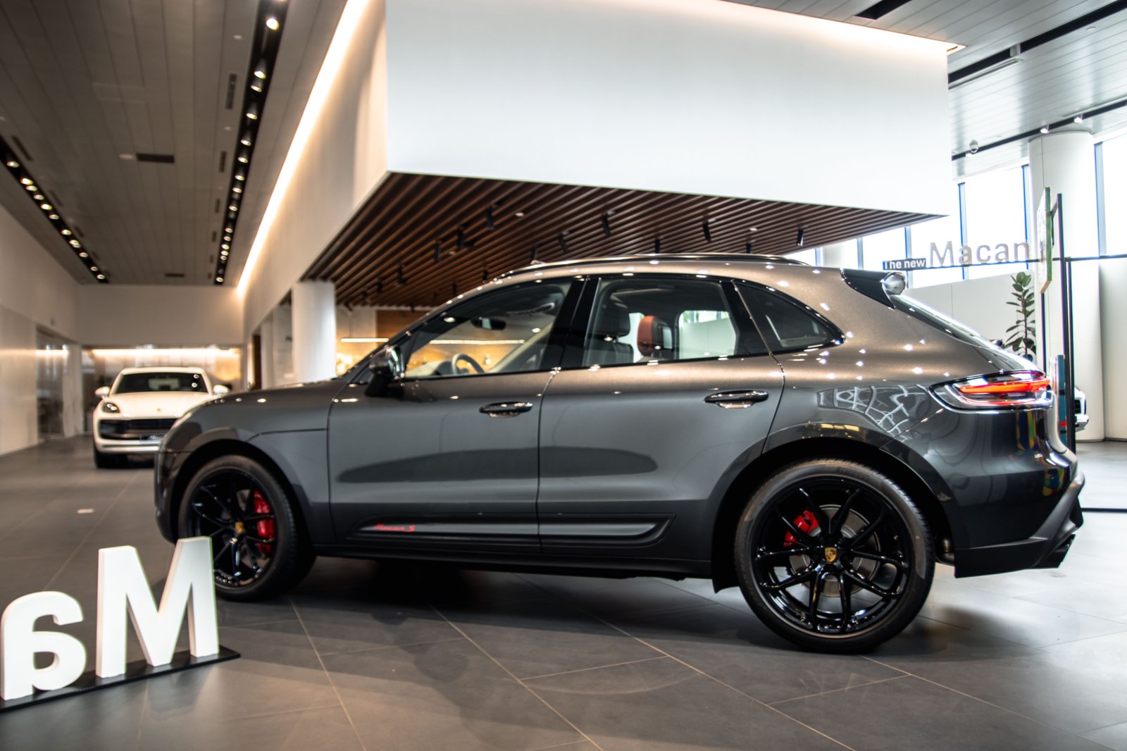 Porsche Việt Nam, Porsche, Macan