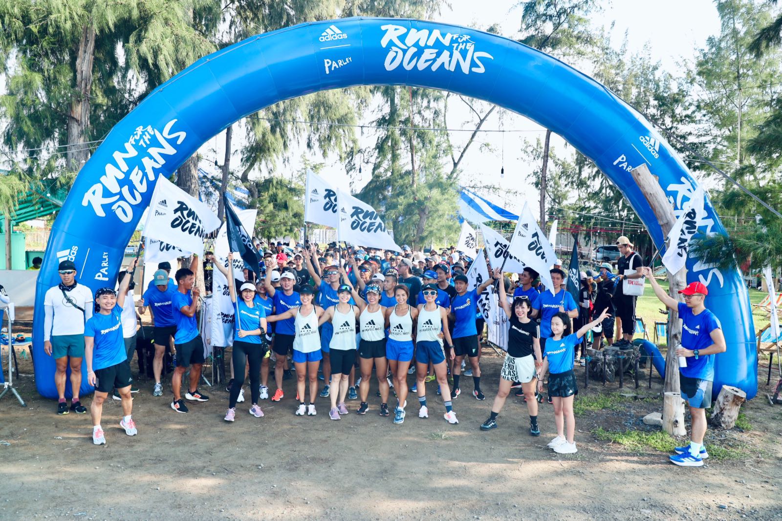 adidas, run for the oceans, chiến dịch thu gom rác, chạy bộ vì đại dương 