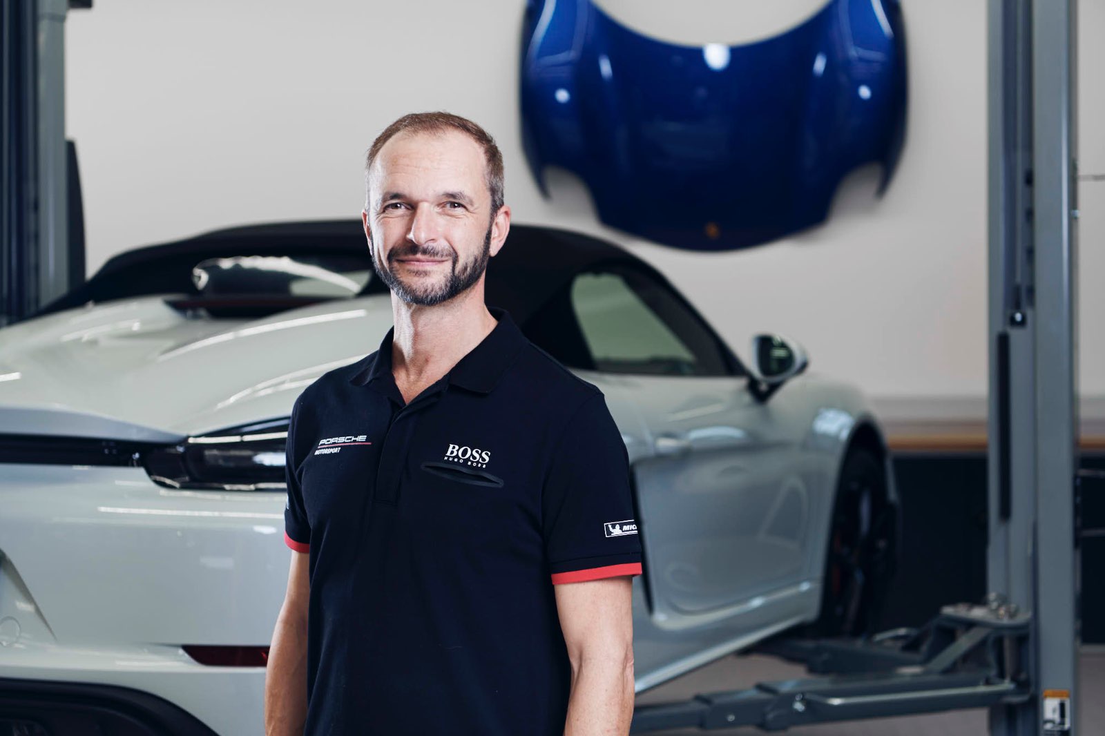 Porsche Việt Nam, Porsche, Mission R, Cayman GT4