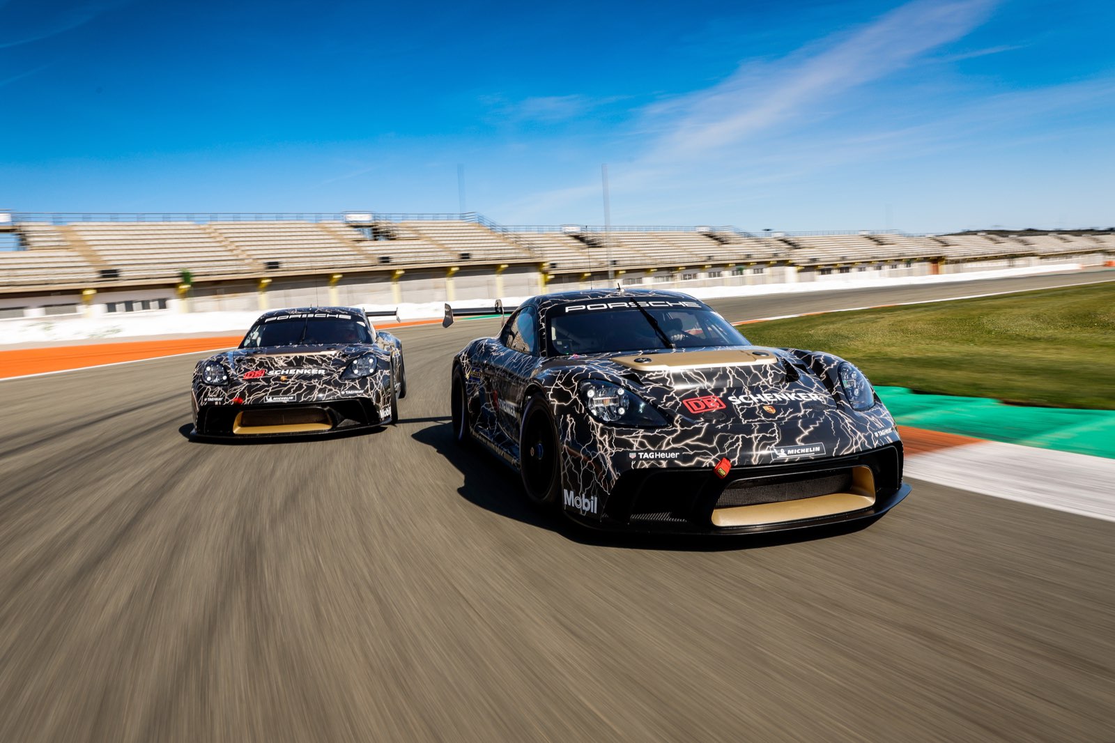 Porsche Việt Nam, Porsche, Mission R, Cayman GT4