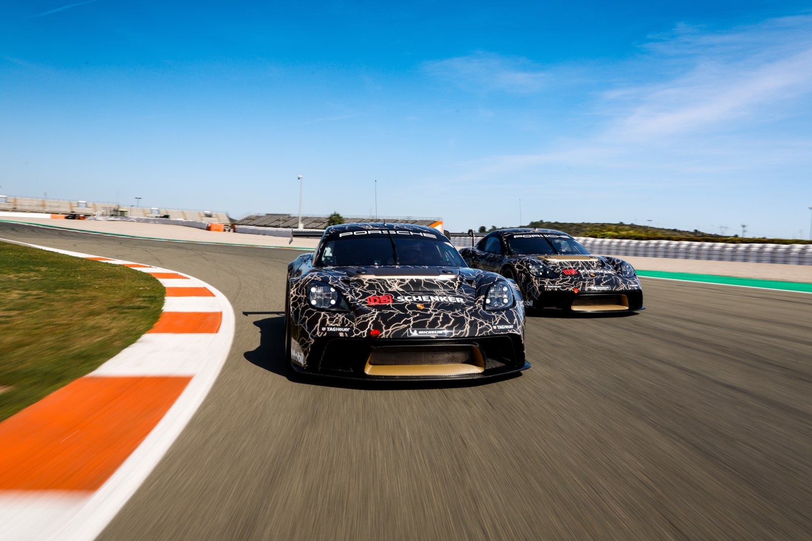 Porsche Việt Nam, Porsche, Mission R, Cayman GT4