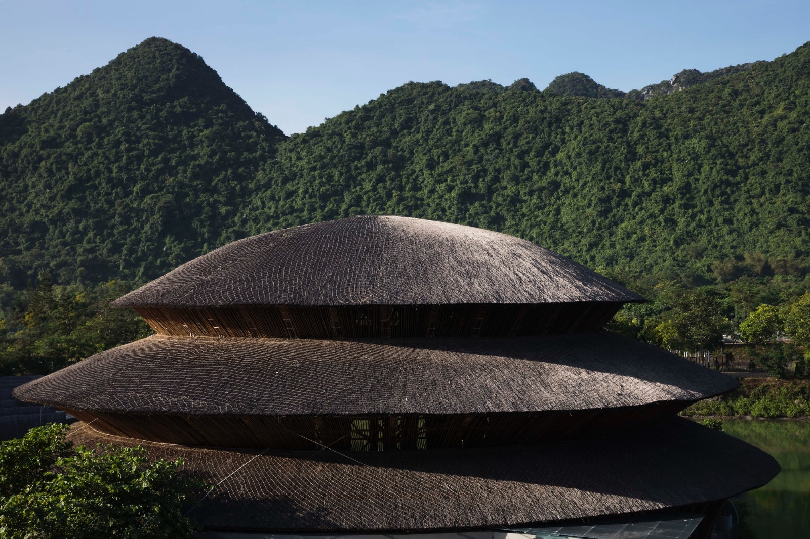 vedana, nhà hàng vedana, nhà hàng tre, ninh bình 