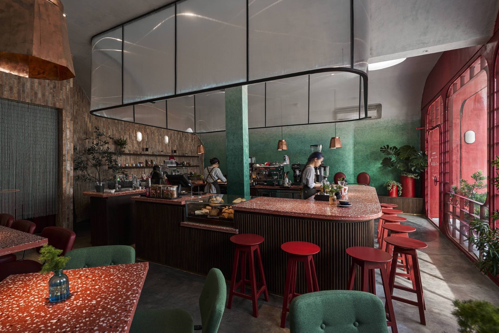 okkio caffe, okkio, xuân thuỷ, thảo điền, vương gia vệ, 2046