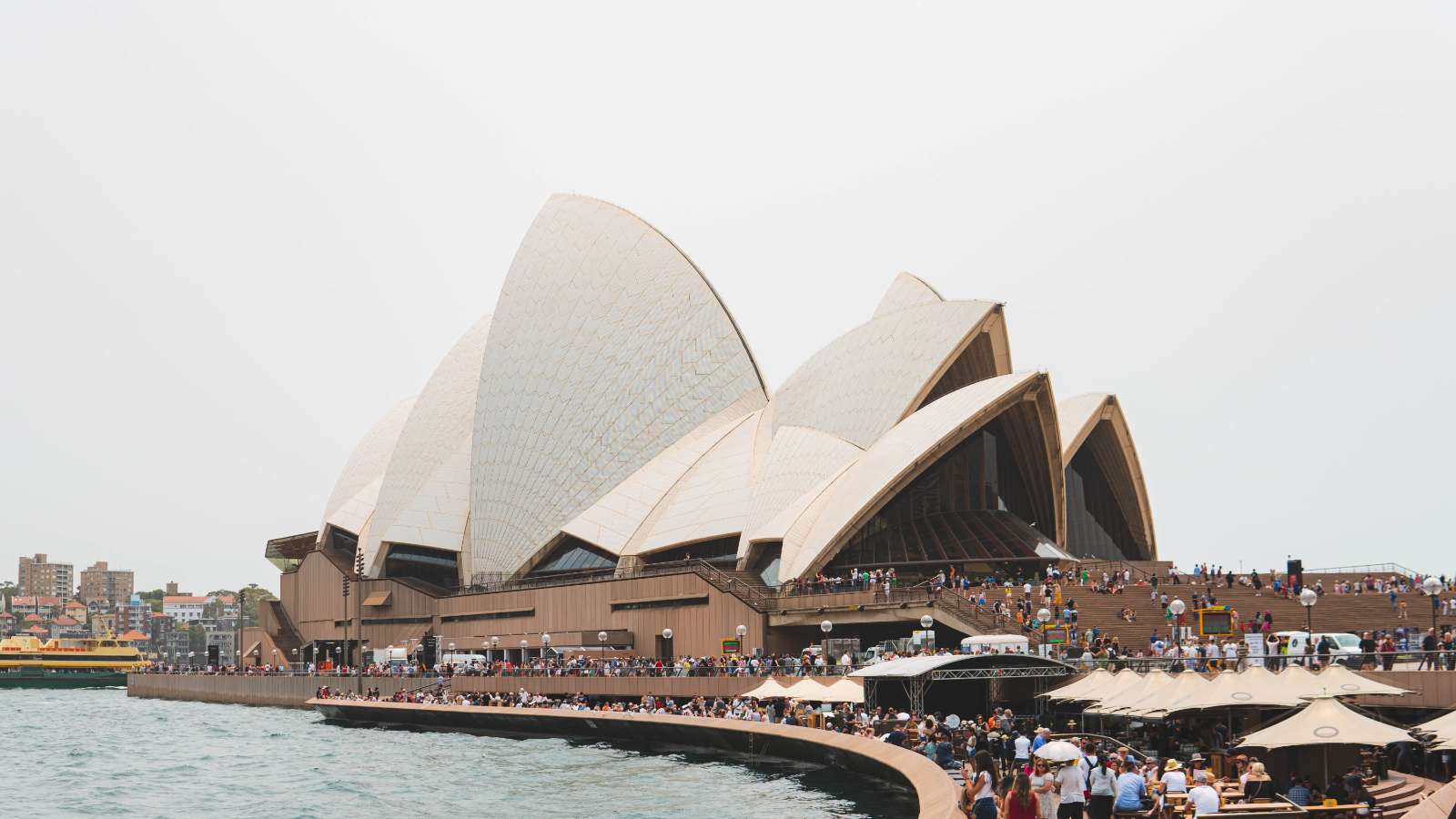 công trình ấn tượng, kiến trúc tương lai, VIA 57 West, Bảo tàng Quốc gia Qatar, Absolute World Towers, Nhà hát Opera Sydney, Gardens by the Bay