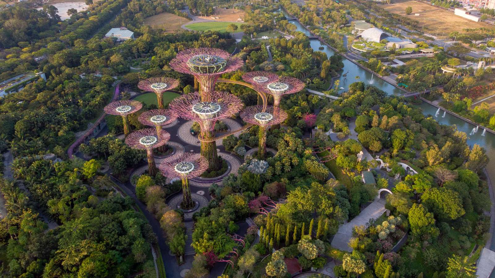 công trình ấn tượng, kiến trúc tương lai, VIA 57 West, Bảo tàng Quốc gia Qatar, Absolute World Towers, Nhà hát Opera Sydney, Gardens by the Bay