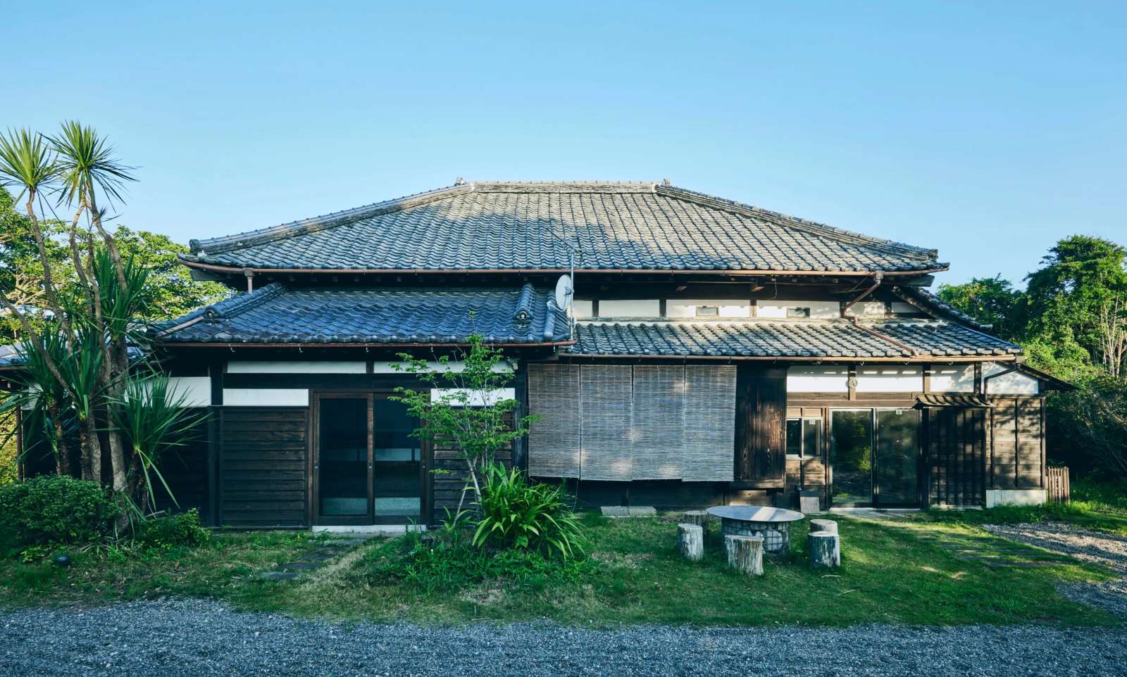 MUJI Base Kamogawa, MUJI, Airbnb, nhà cổ Nhật Bản, nghỉ dưỡng Nhật Bản