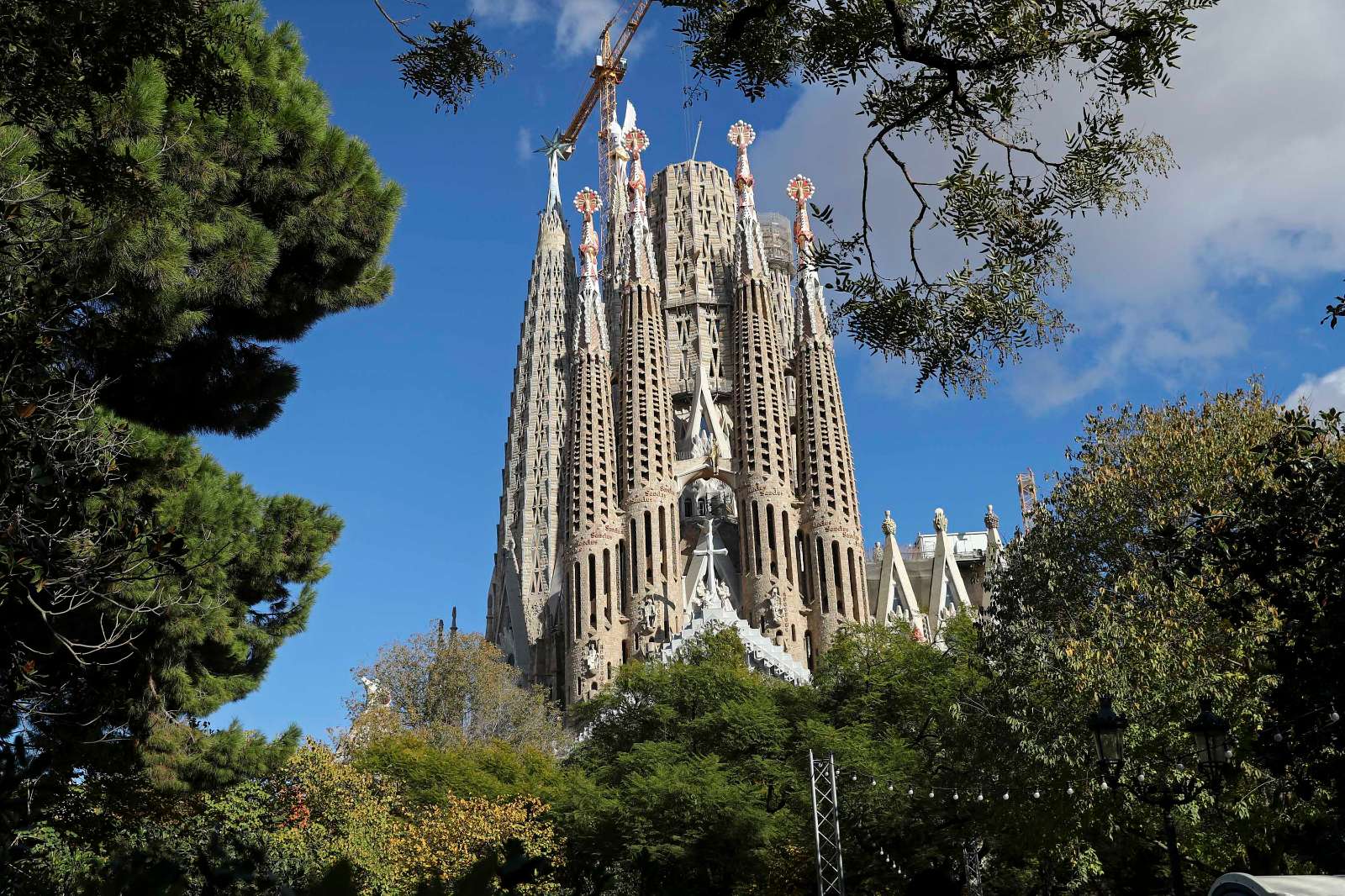 Sagrada Familia, Barcelona, nhà thờ nổi tiếng, công trình kiến trúc, du lịch Tây Ban Nha