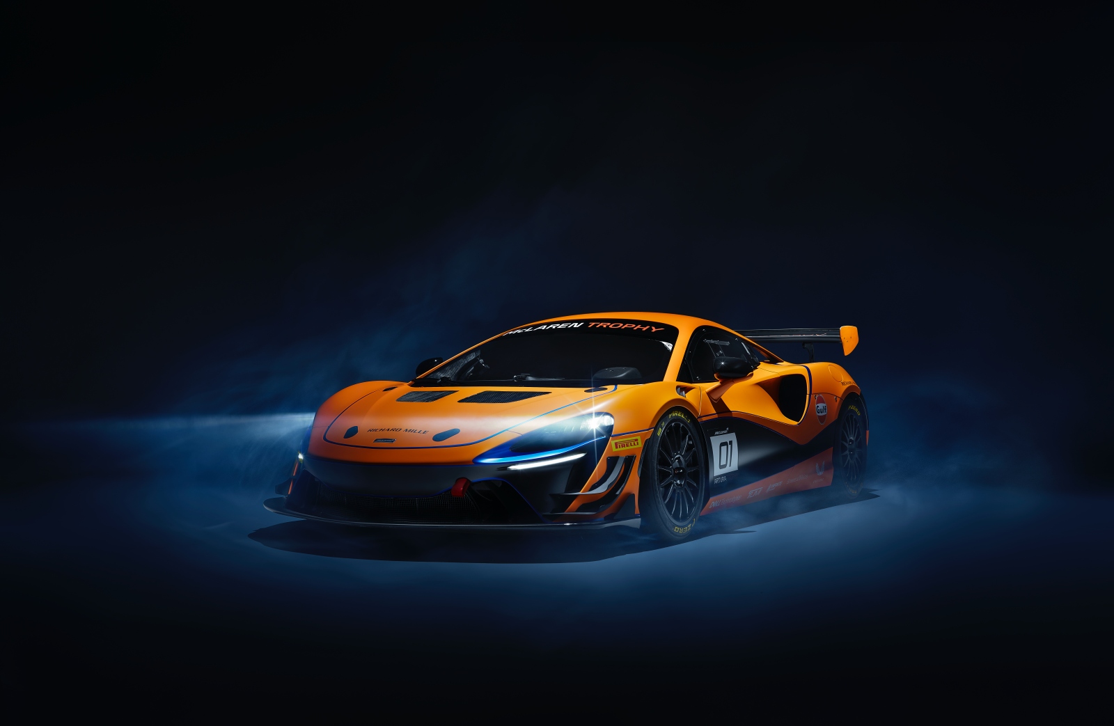 xe-dua-McLaren-Artura-Trophy-giai-dua-xe-mclauren-trophy-Championship