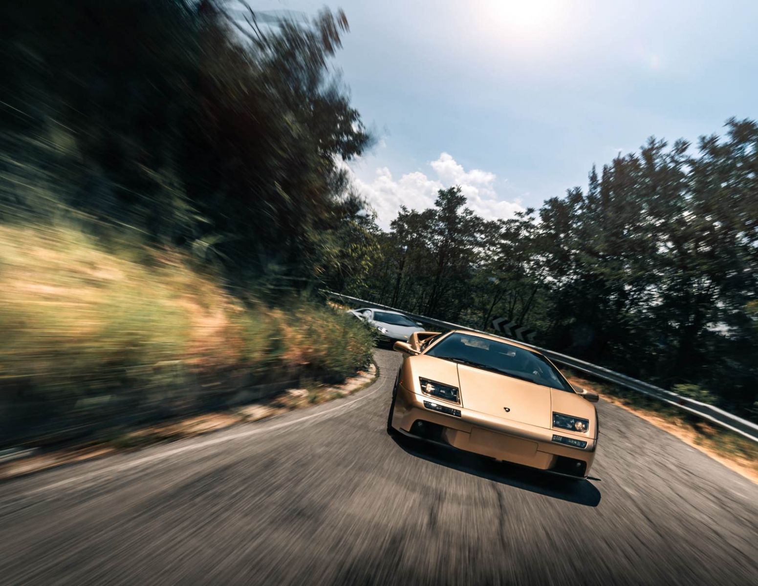 WWK-lamborghini-diablo-dong-co-v12-huyen-thoai