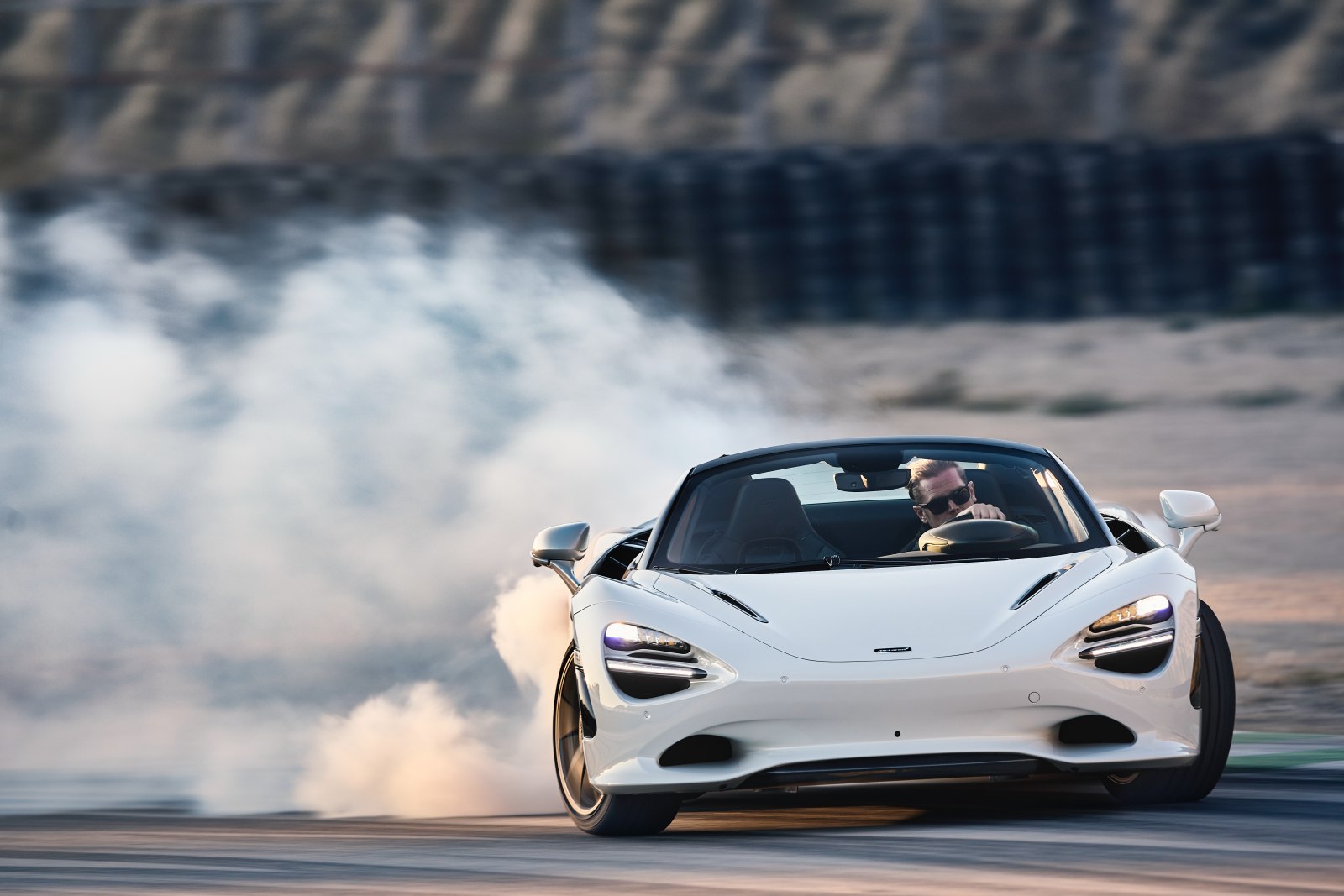 McLaren 750S, McLaren 750S Coupé, McLaren 750S Spider, siêu xe, động cơ V8 tăng áp kép