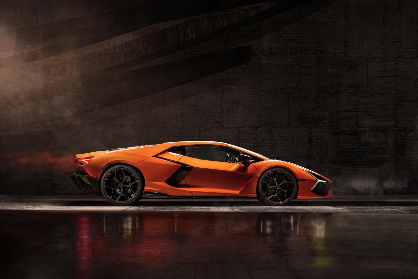 Lamborghini Revuelto, Lamborghini, LB744, động cơ V12 hybrid plug-in HPEV, Xe điện hoá hiệu năng cao