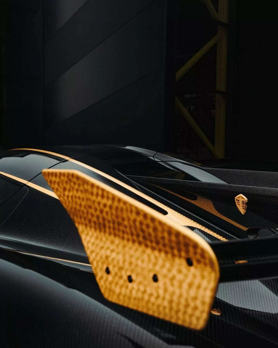 Koenigsegg Jesko Attack