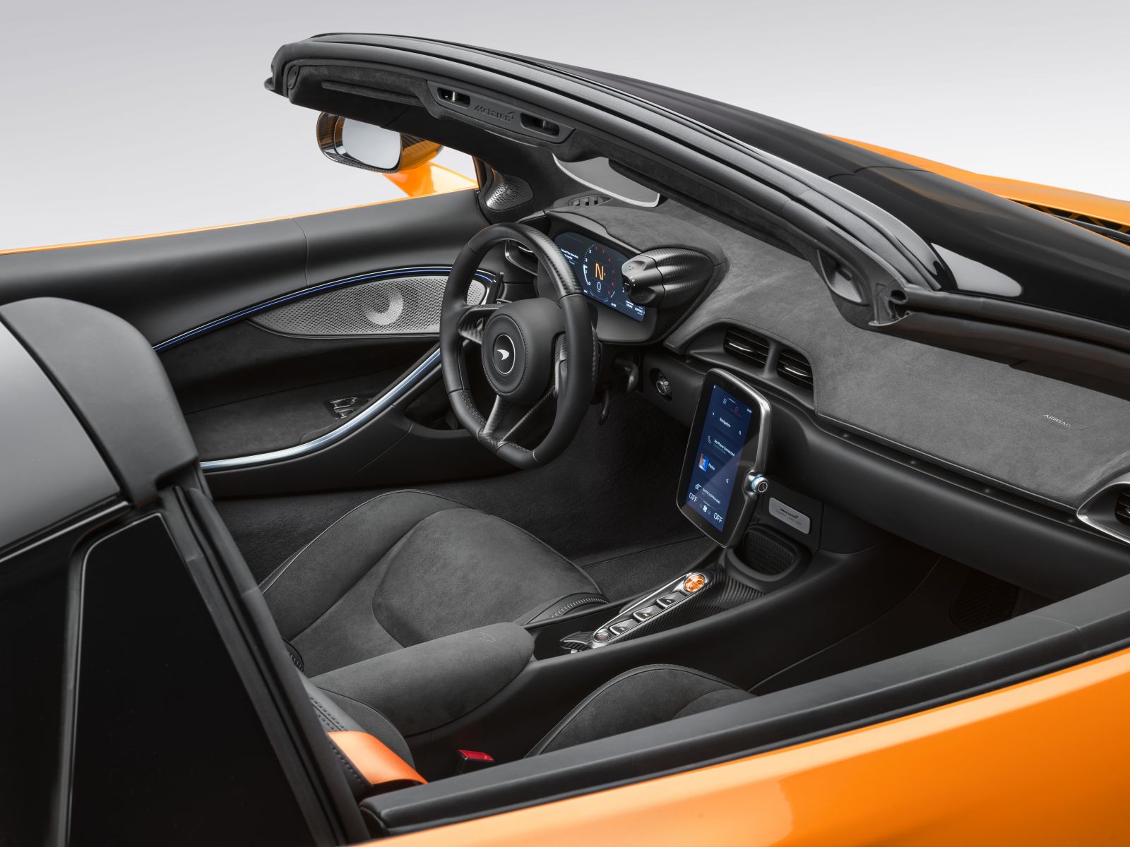 McLaren Artura Spider 