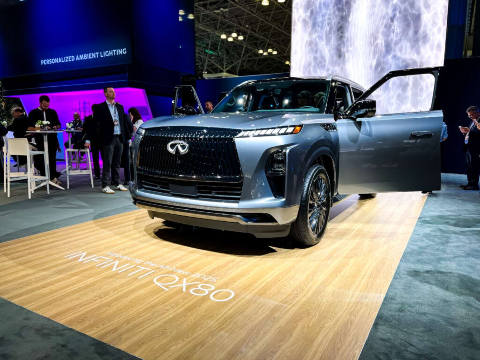 Infiniti QX80