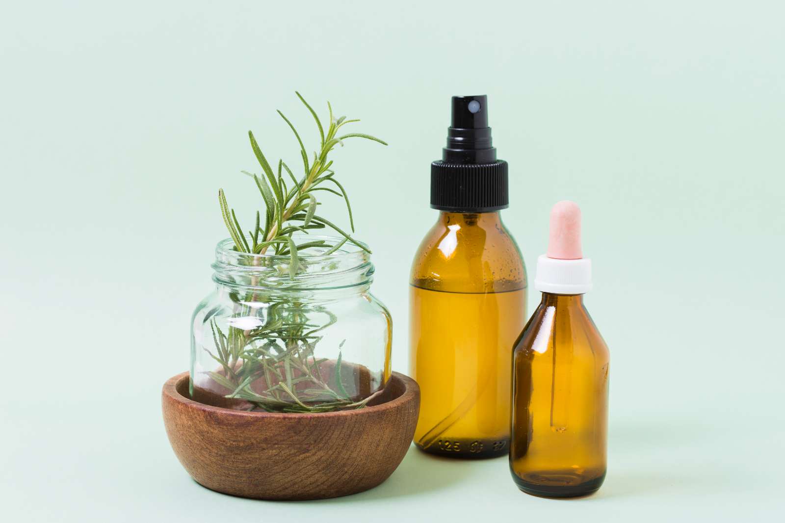 Tinh dầu hương thảo, tinh dầu, tips chăm sóc tóc, dưỡng tóc, tóc khoẻ đẹp, beauty