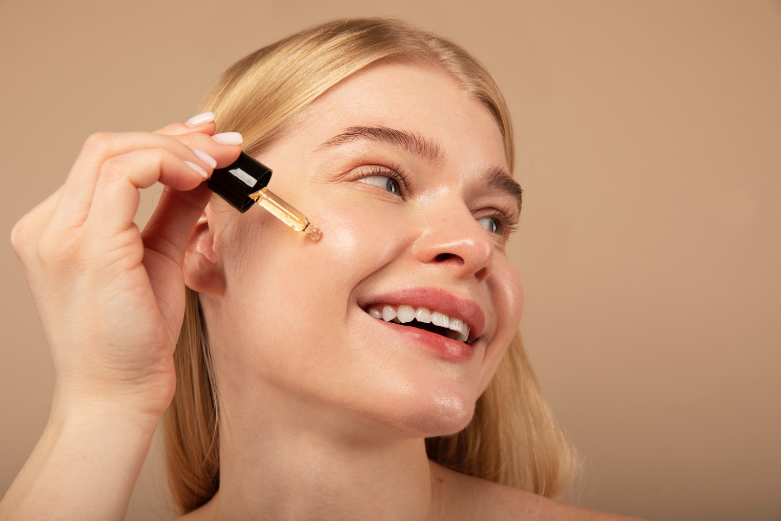 Peptide, Niacinamide, skincare tips, chăm sóc da năm mới, chống lão hóa, chăm sóc da hàng ngày