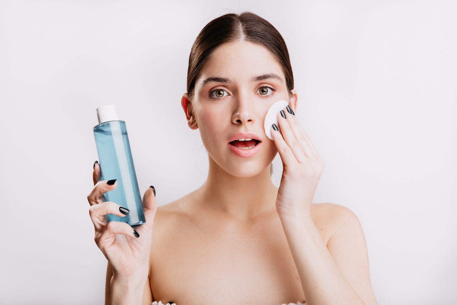 dầu tẩy trang, nước tẩy trang, skincare, chăm sóc da, dầu tẩy trang hay nước tẩy trang