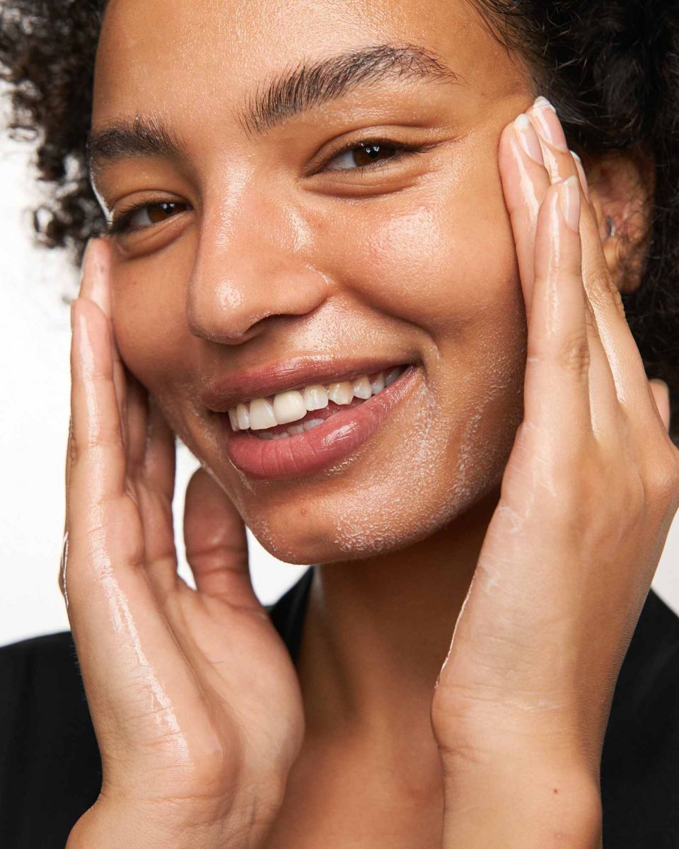 dầu tẩy trang, nước tẩy trang, skincare, chăm sóc da, dầu tẩy trang hay nước tẩy trang