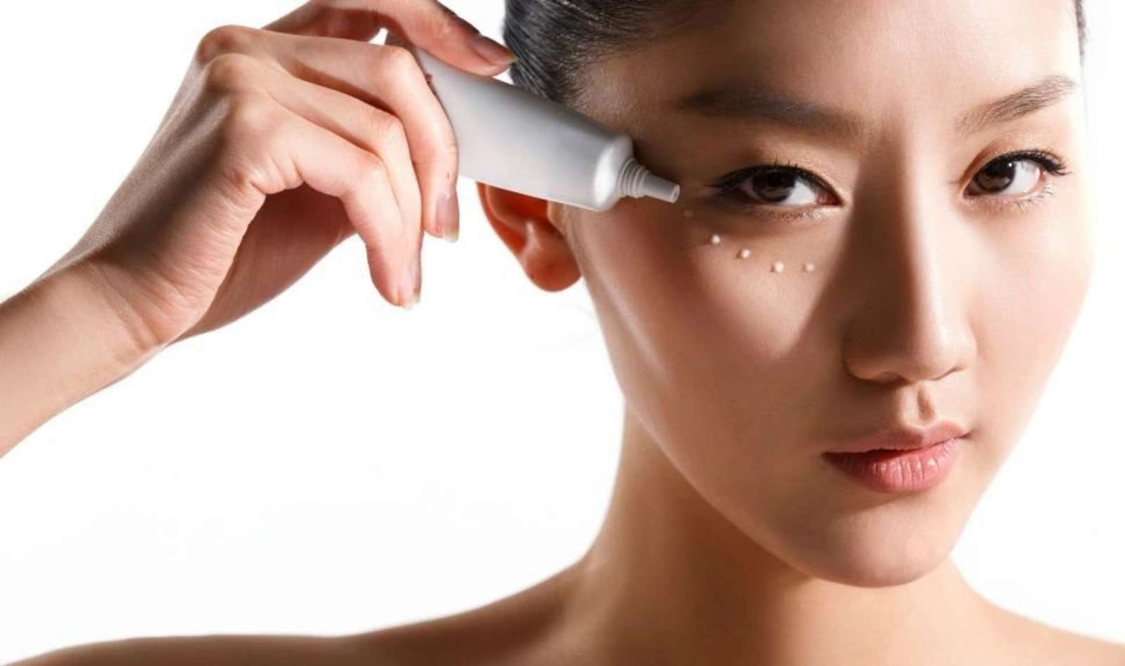 Chăm sóc da mắt, dưỡng da vùng mắt, bí kíp làm đẹp 