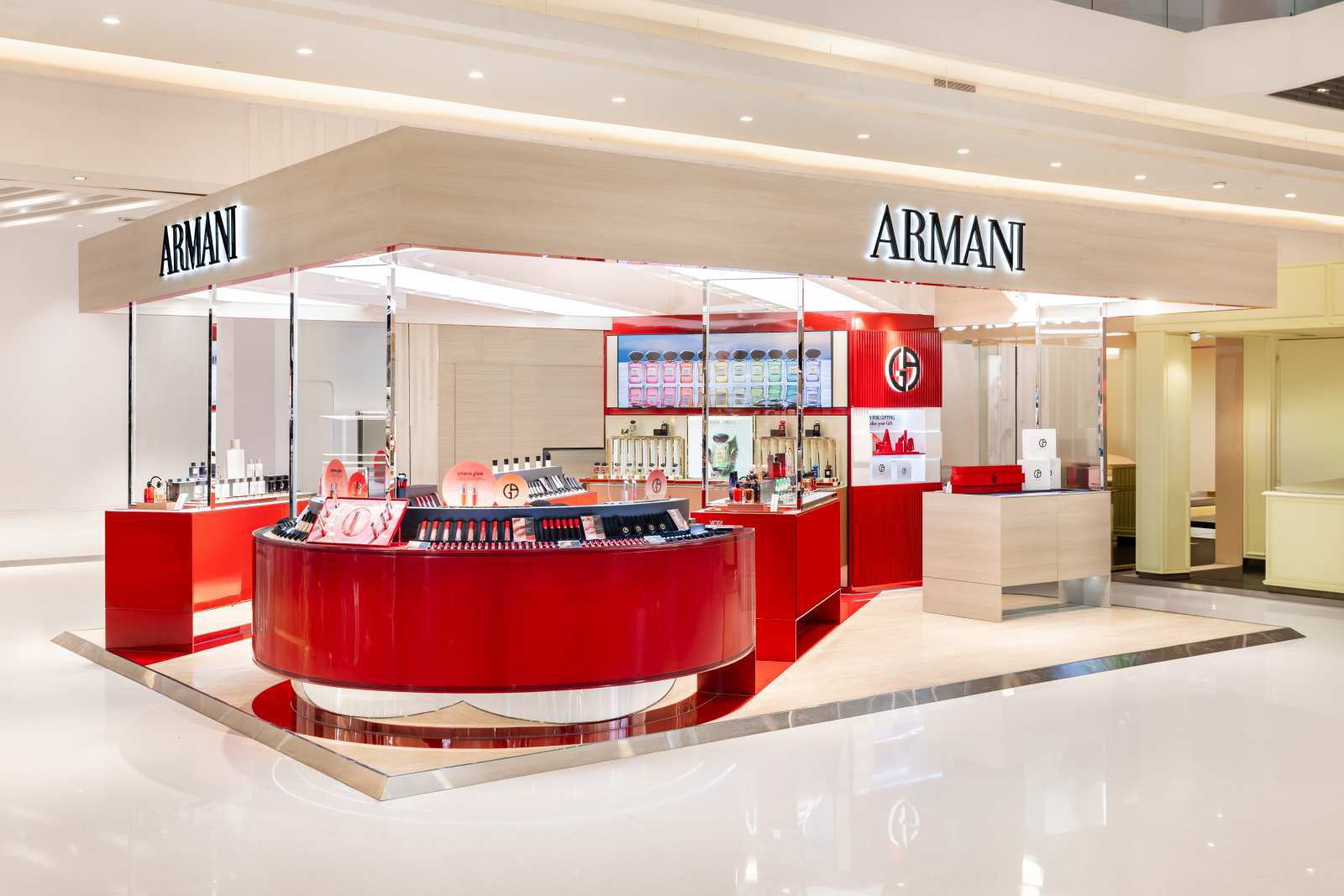 Armani Beauty, Giorgio Armani, Power Fabric Foundation, Lip Maestro Velvet Liquid Lipstick, Eye Tint Long Lasting Liquid Eyeshadow, Blank Sky Lounge, Crescent Mall