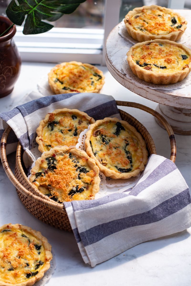 quiche lorraine, tart, bánh tart mặn, ẩm thực pháp