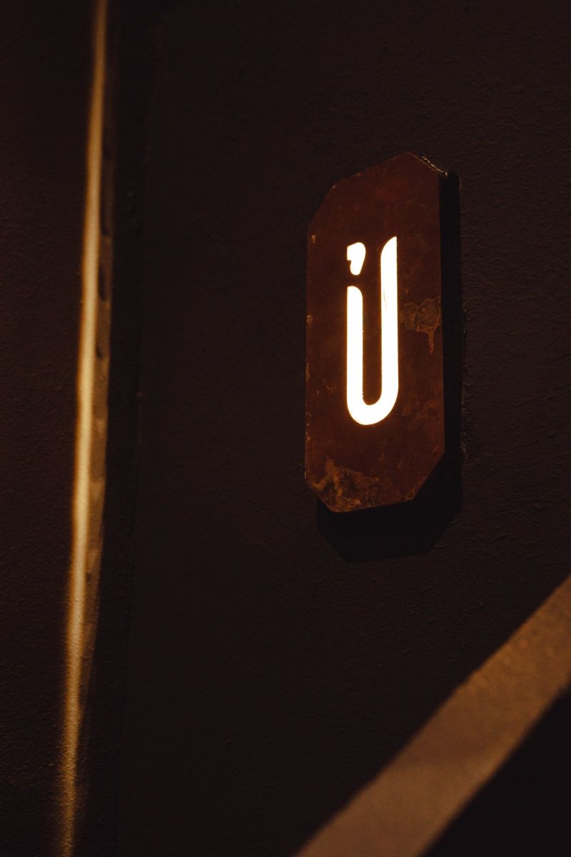 U bar, U, Nightlife, Cuisine