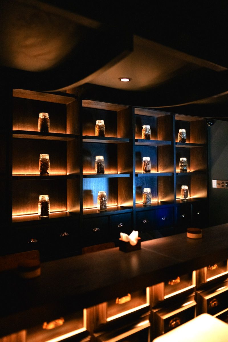 U bar, U, Nightlife, Cuisine