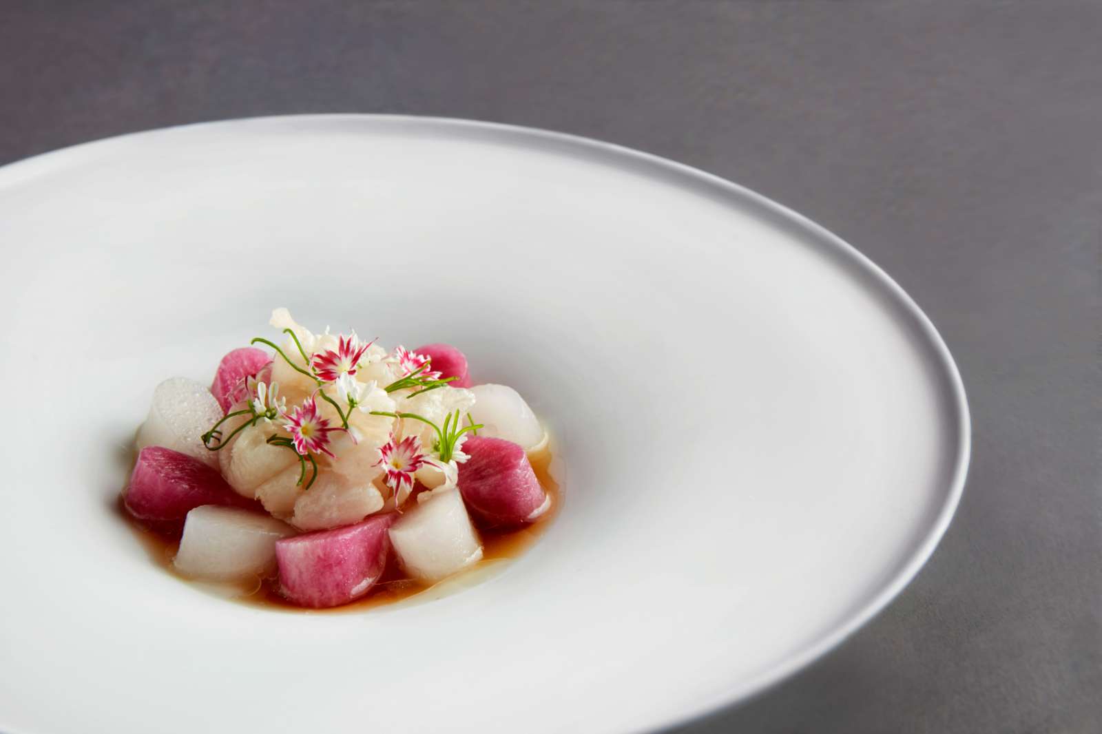 nhà hàng AKUNA, Le Méridien Saigon, Sam Aisbett, fine dining, nhà hàng fine dining, Michelin star