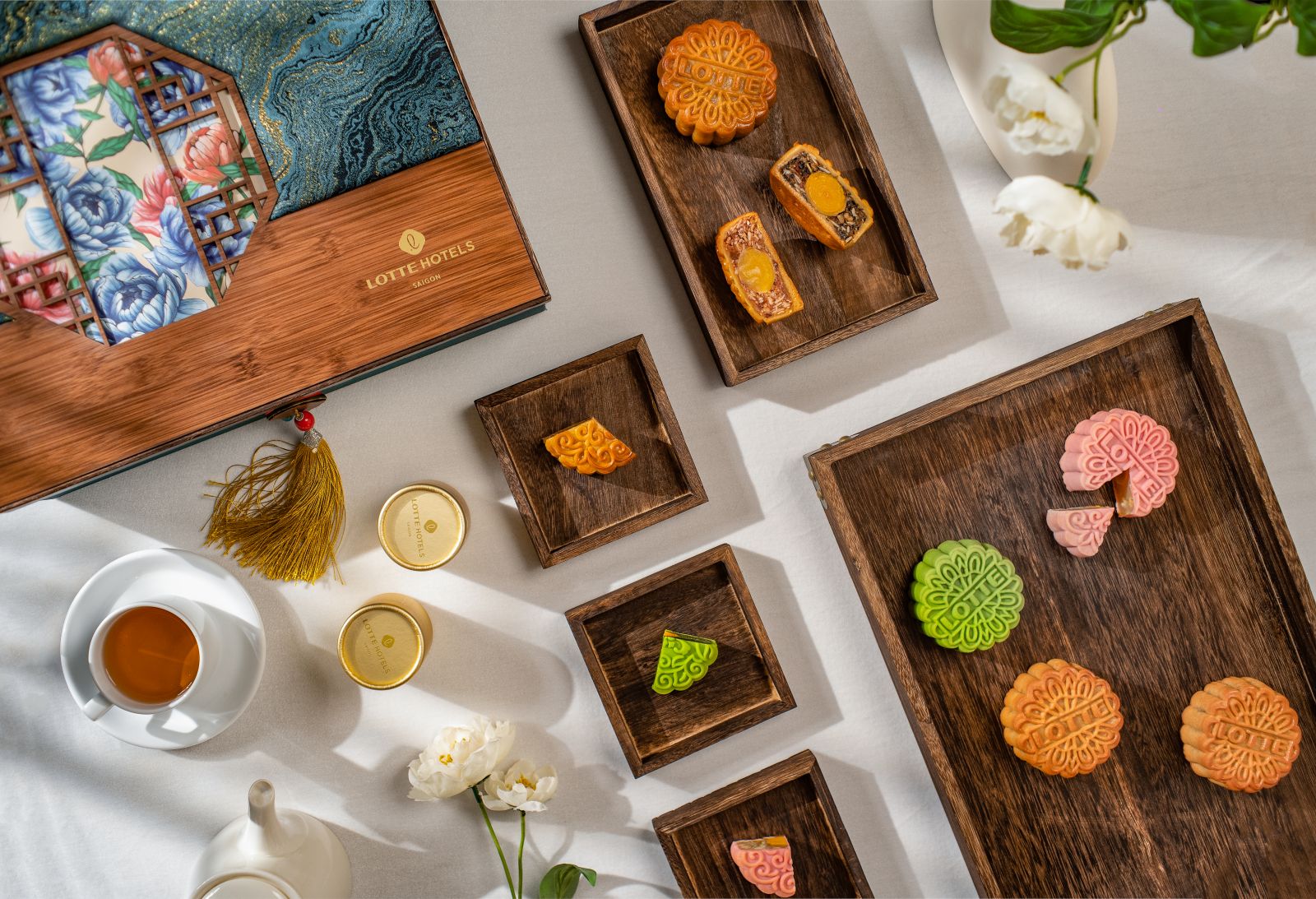 LOTTE Hotel Saigon, bánh trung thu, trung thu 2023, hộp quà trung thu 2023, tết đoàn viên