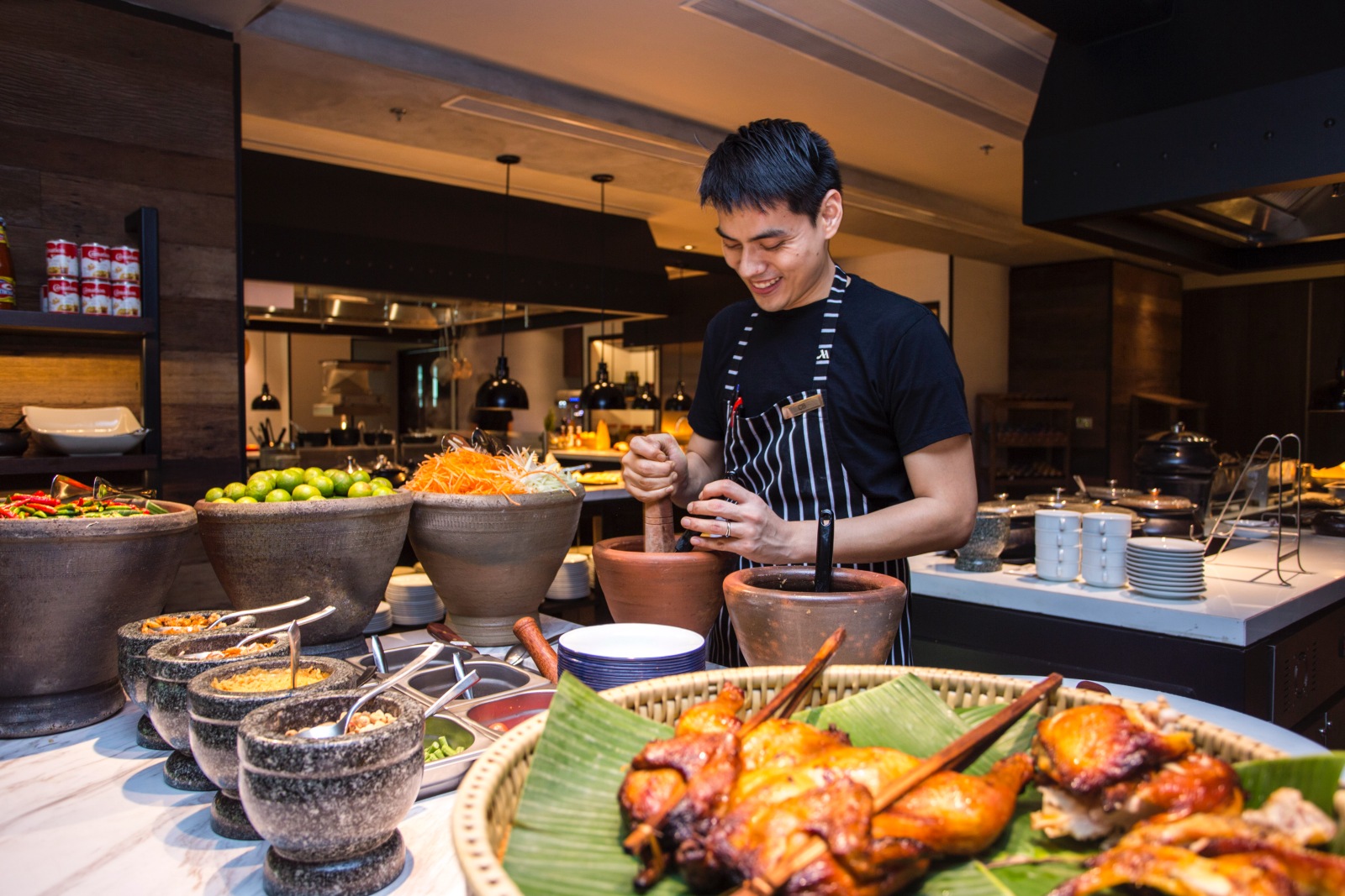 Autograph Saigon, nhà hàng buffet, nhà hàng oriental pearl, buffet hải sản, buffet món thái, ẩm thực thái lan