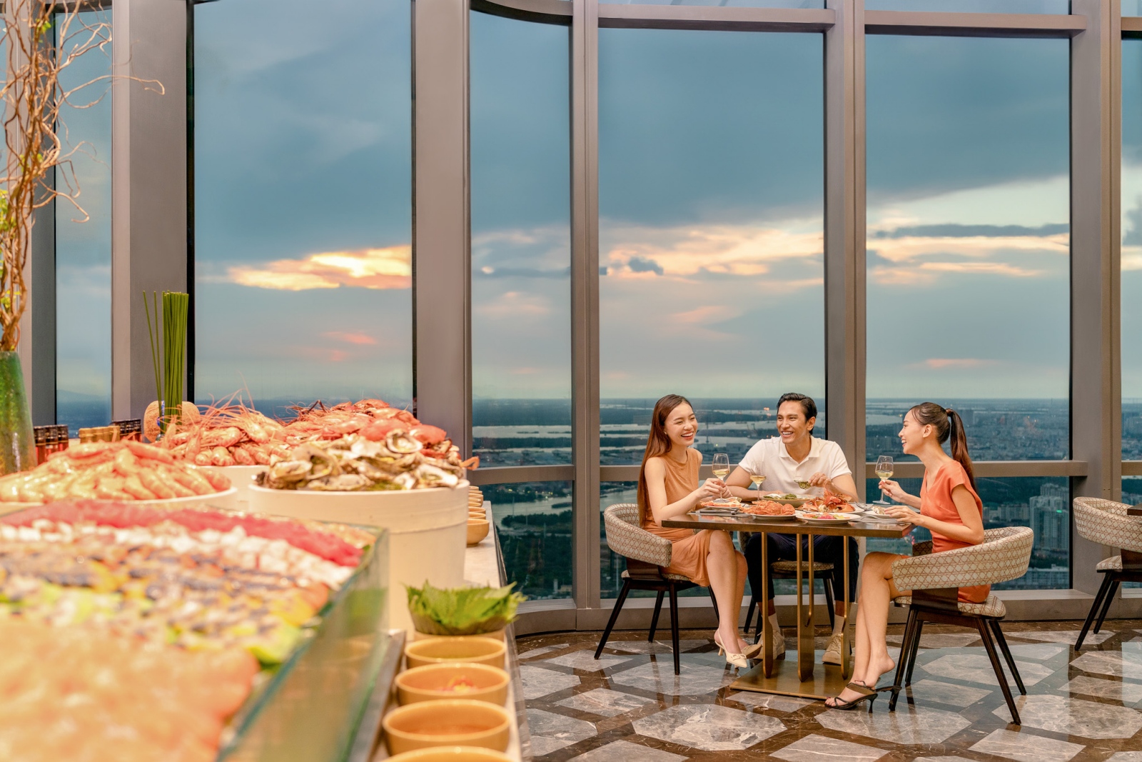 Autograph Saigon, Autograph Collection, nhà hàng mở cửa xuyên tết, tiệc buffet sài gòn