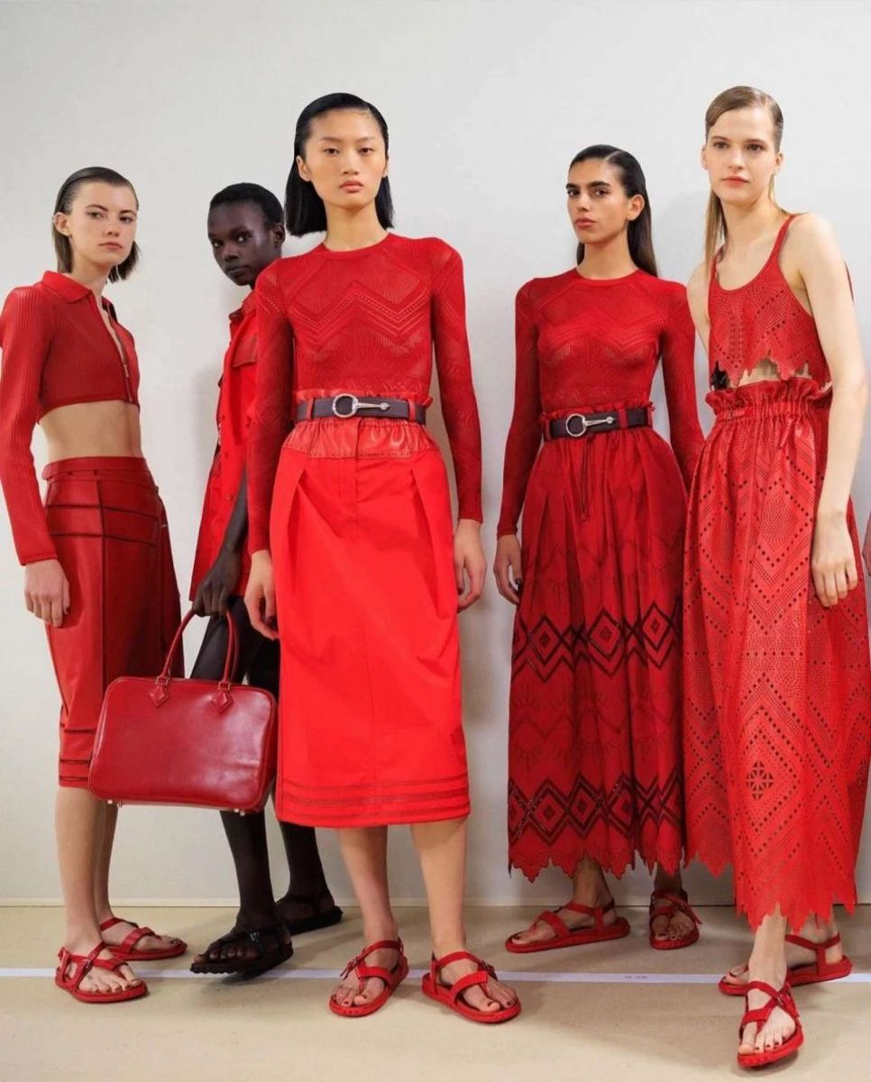 Thương hiệu xa xỉ, Ferrari, Hermès, Phong cách sống