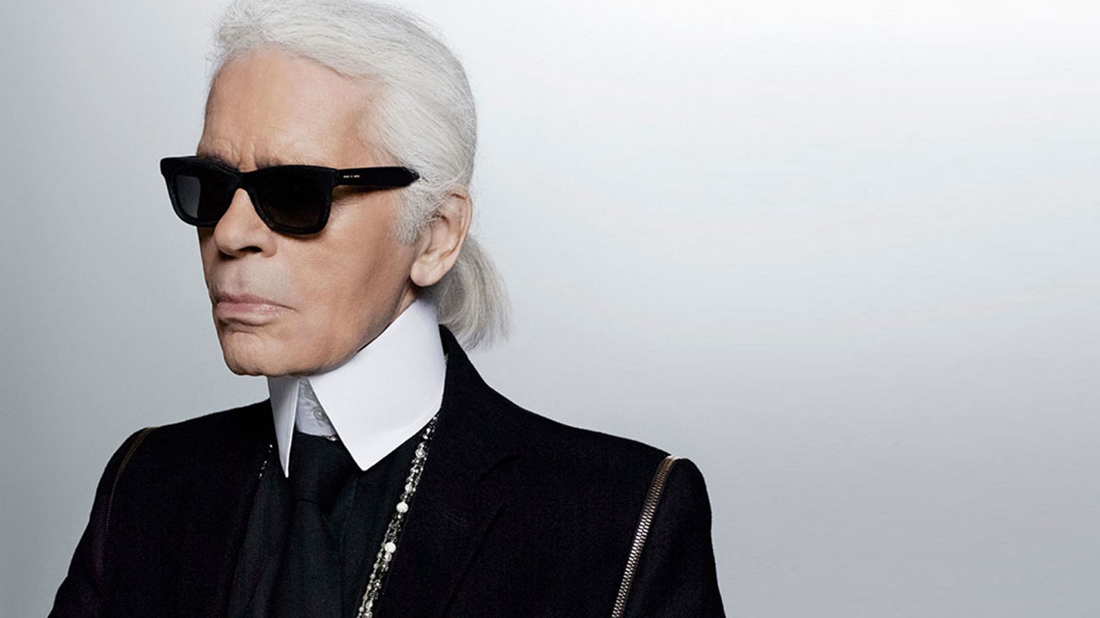 chu-de-met-gala-2023-karl-lagerfeld