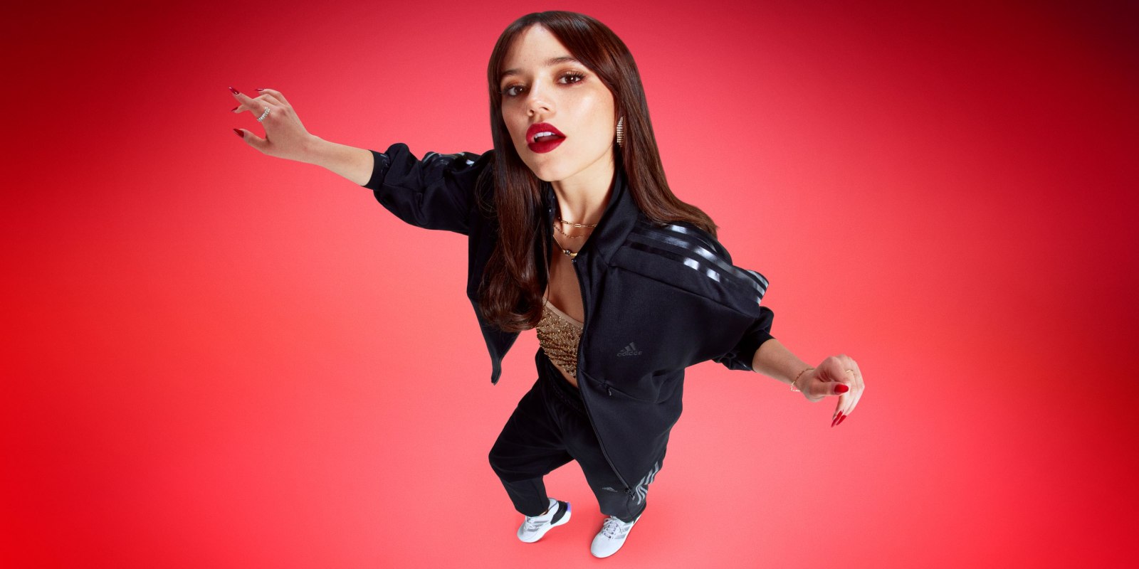 bst-adidas-sportswear-thoi-trang-the-thao-2023